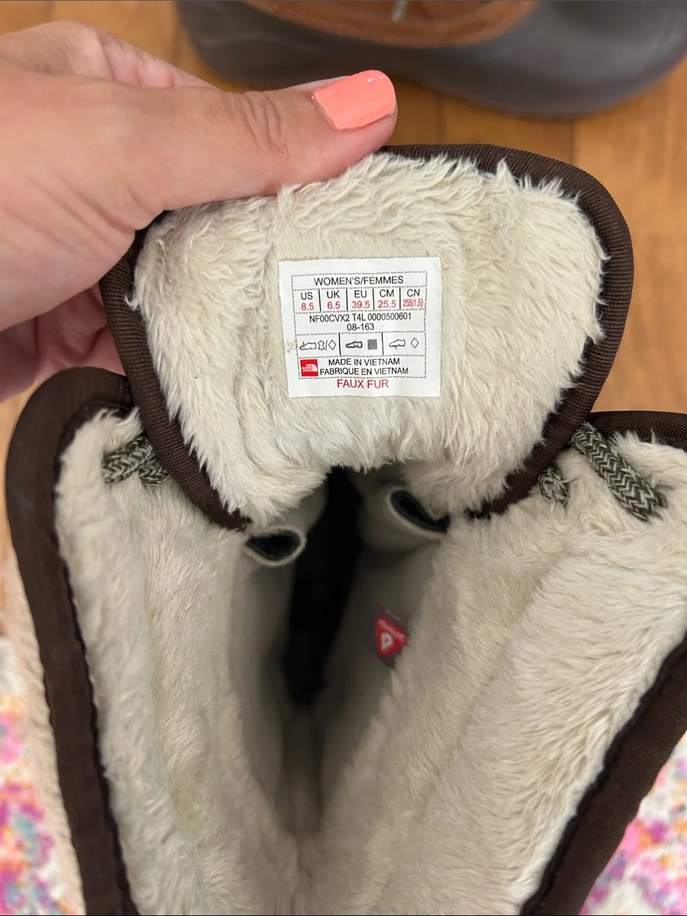 The North Face Women's Shellista II Insulated Lace-Up Winter Boots